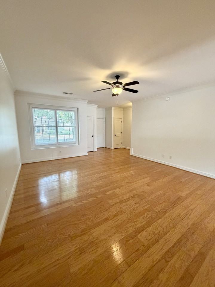 508 Capstone Dr #1 - Photo 4 of 30