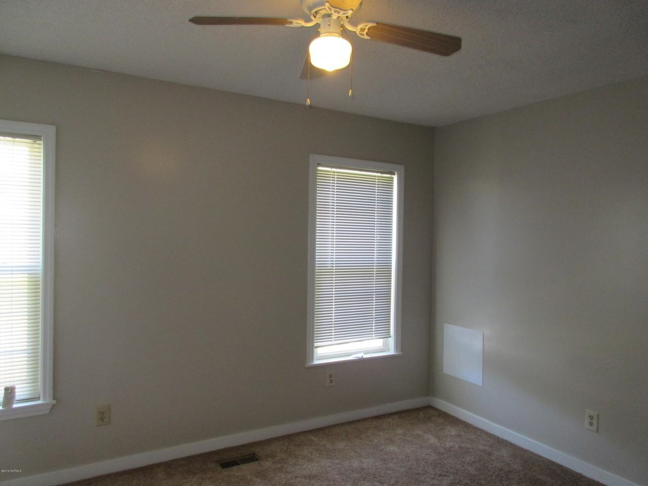 102 Persimmon Ct - Photo 6 of 14