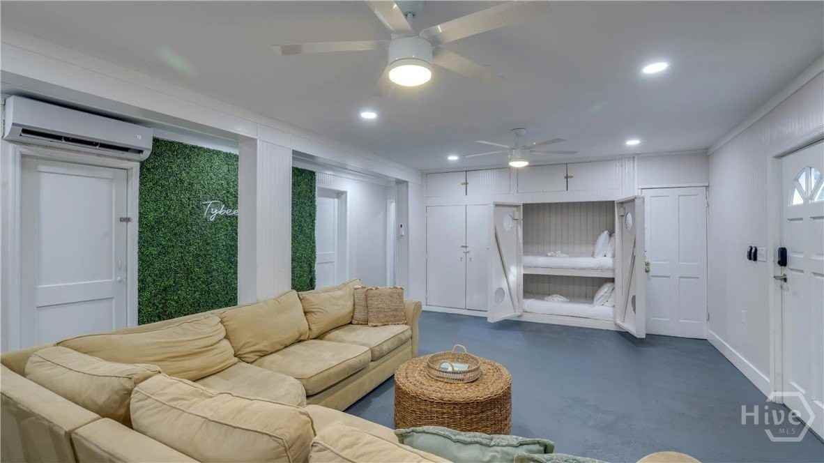 104 18th St #B - Photo 6 of 21