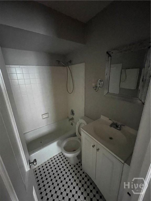 112 Houston St #6 - Photo 6 of 14