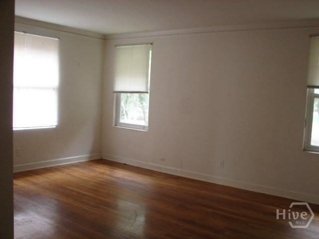 1208 E Victory Dr #2 - Photo 2 of 7