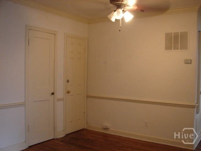 1208 E Victory Dr #2 - Photo 4 of 7