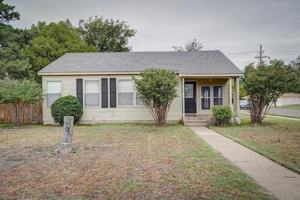 featured image of 2702 31st St