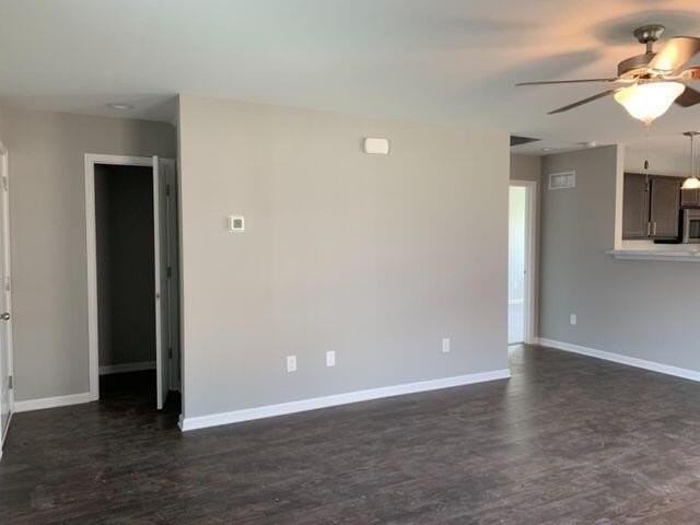 8204 Driftwood Loop - Photo 4 of 24