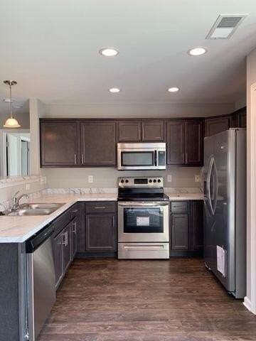 8204 Driftwood Loop - Photo 7 of 24