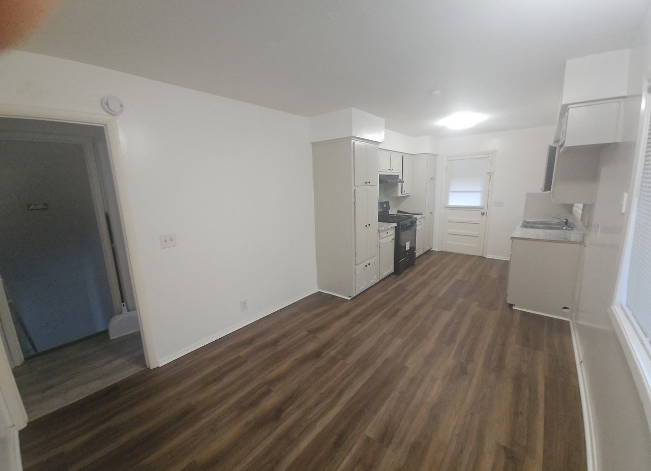 909 Ashland Ave #1 - Photo 6 of 36