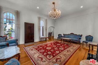 10736 Ashton Ave - Photo 3 of 8