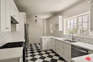 1063 Selby Ave - Photo 5 of 8