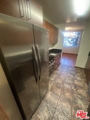 100 S Doheny Dr #213 - Photo 2 of 8