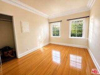 9945 Robbins Dr #102 - Photo 4 of 8