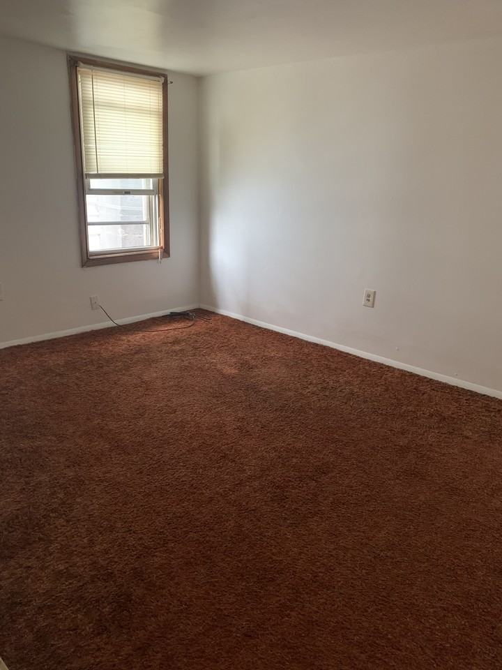 11 Warner St 2nd Fl #2ndFL - Photo 3 of 10