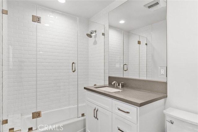 2057 E Villa St - Photo 6 of 8