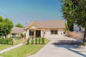 featured image of 1079 E Elmwood Ave