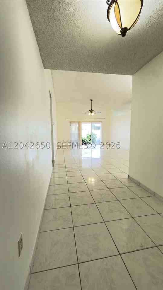 19058 Nw 77th Pl #0 - Photo 4 of 39