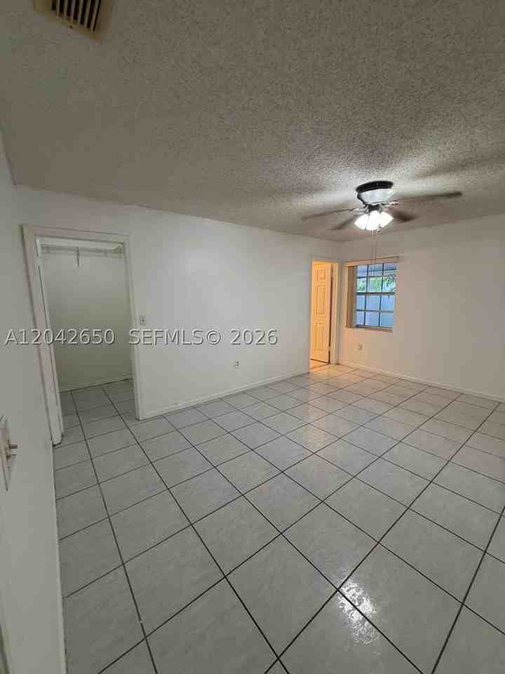19058 Nw 77th Pl #0 - Photo 7 of 39