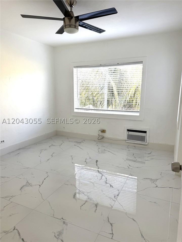 1738 Marseille Dr #4 - Photo 7 of 8
