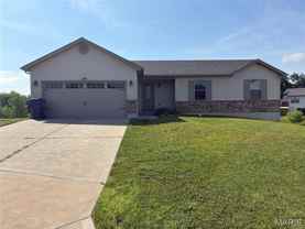 24 Tennis Ct - Photo 1 of 1
