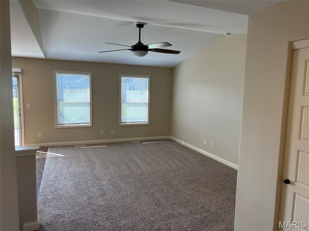 24 Tennis Ct - Photo 4 of 15