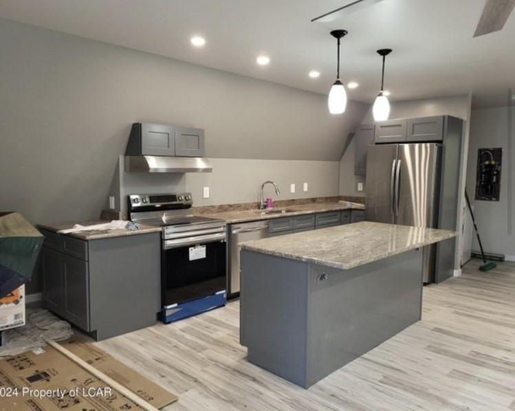 452 Lake Catalpa Rd #1 - Photo 3 of 18