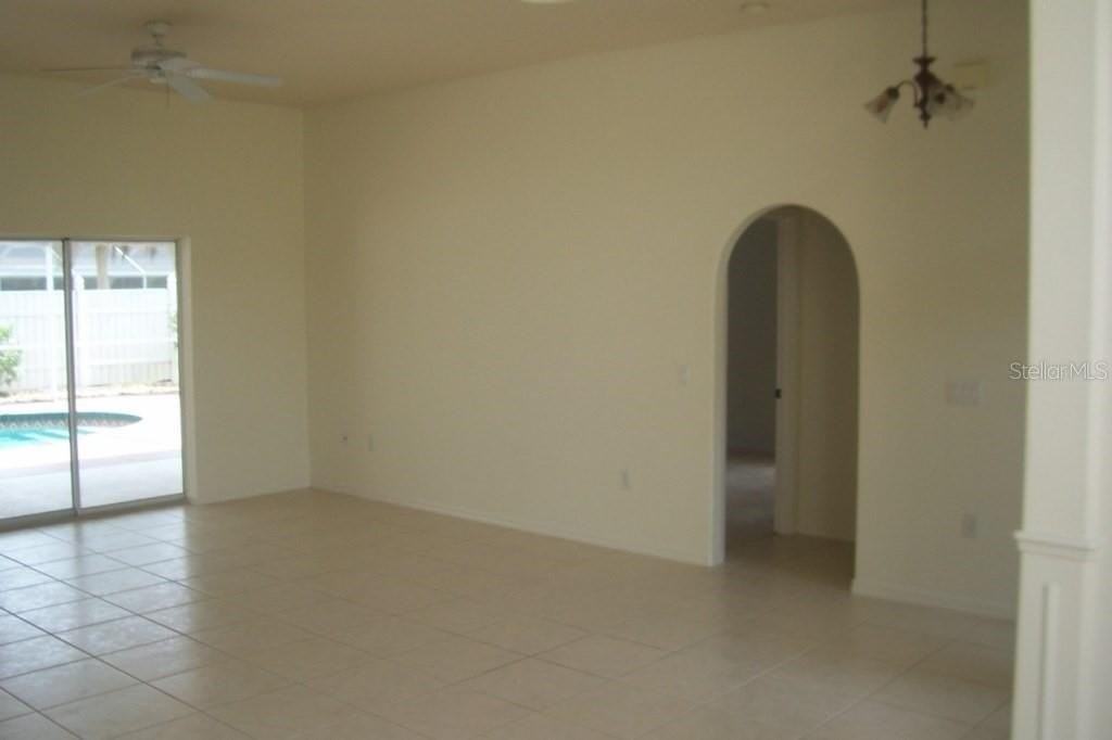4228 Chiffon Ln - Photo 6 of 23
