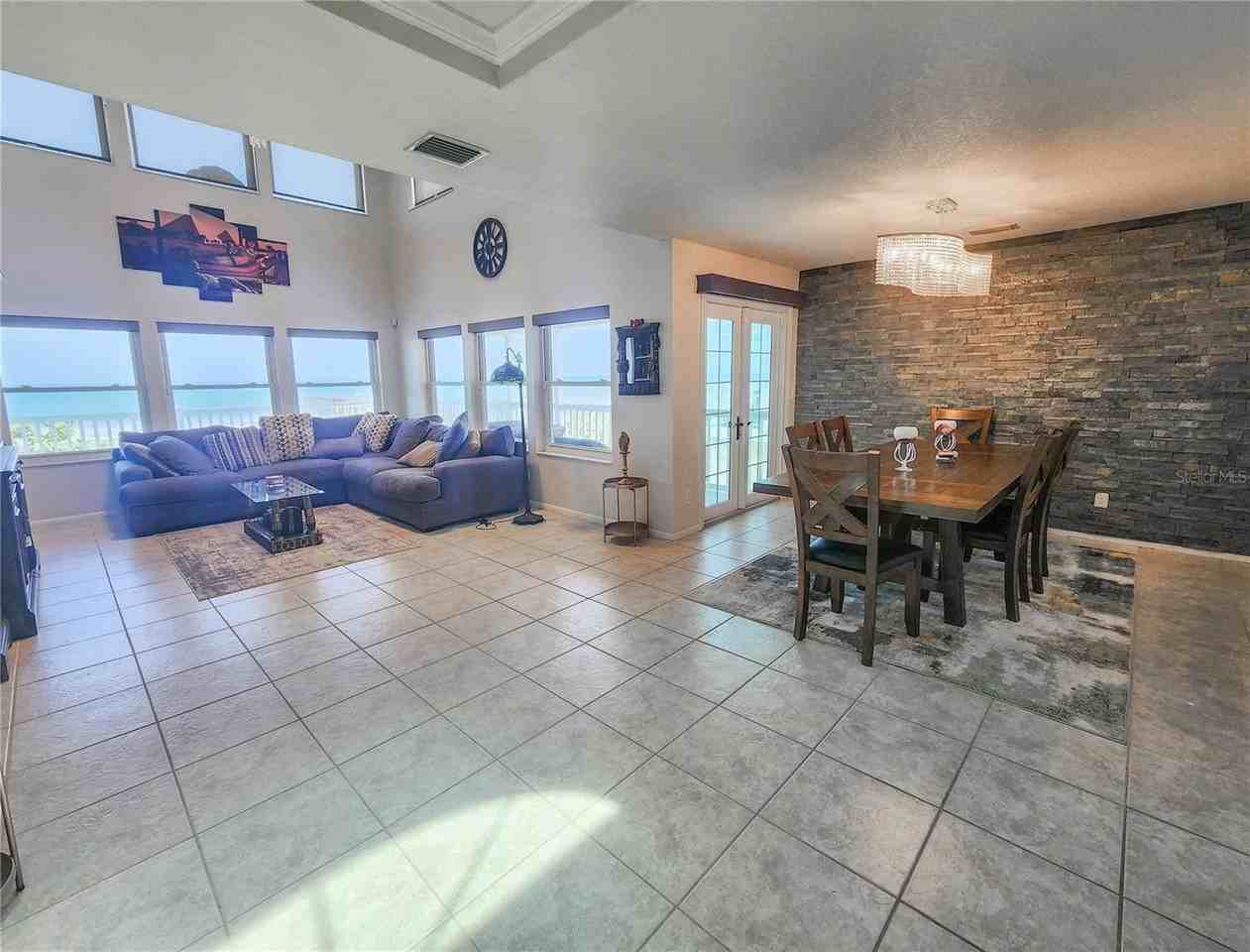 44 Sea Vista Dr - Photo 4 of 46
