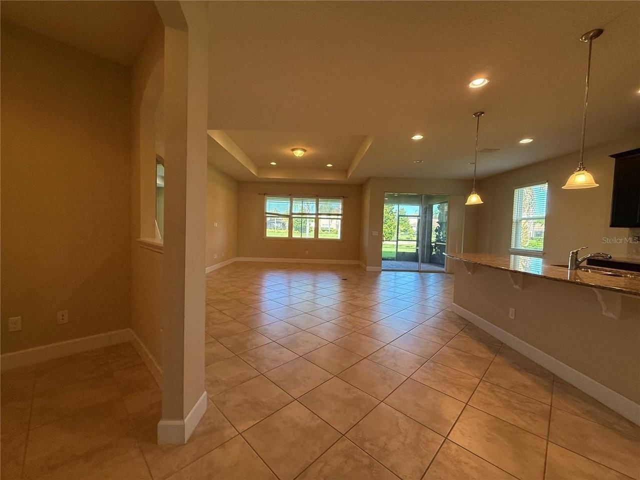 11934 Xenia Ln - Photo 3 of 40