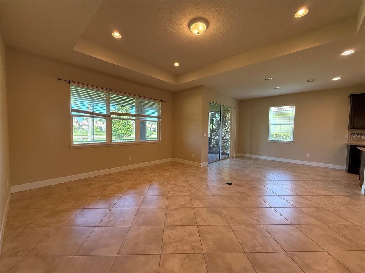 11934 Xenia Ln - Photo 5 of 40