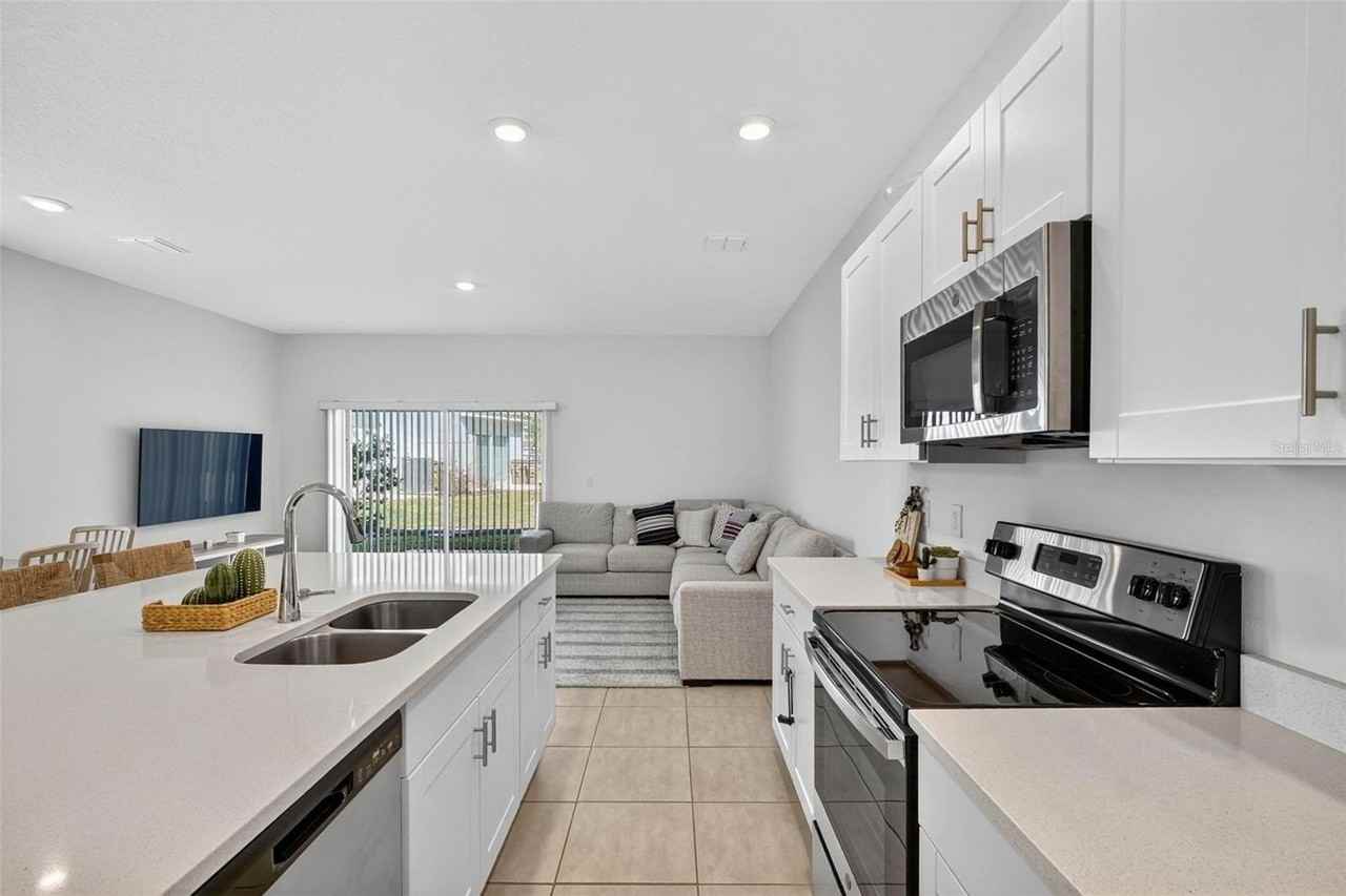 3607 Main Harbor Dr - Photo 7 of 40
