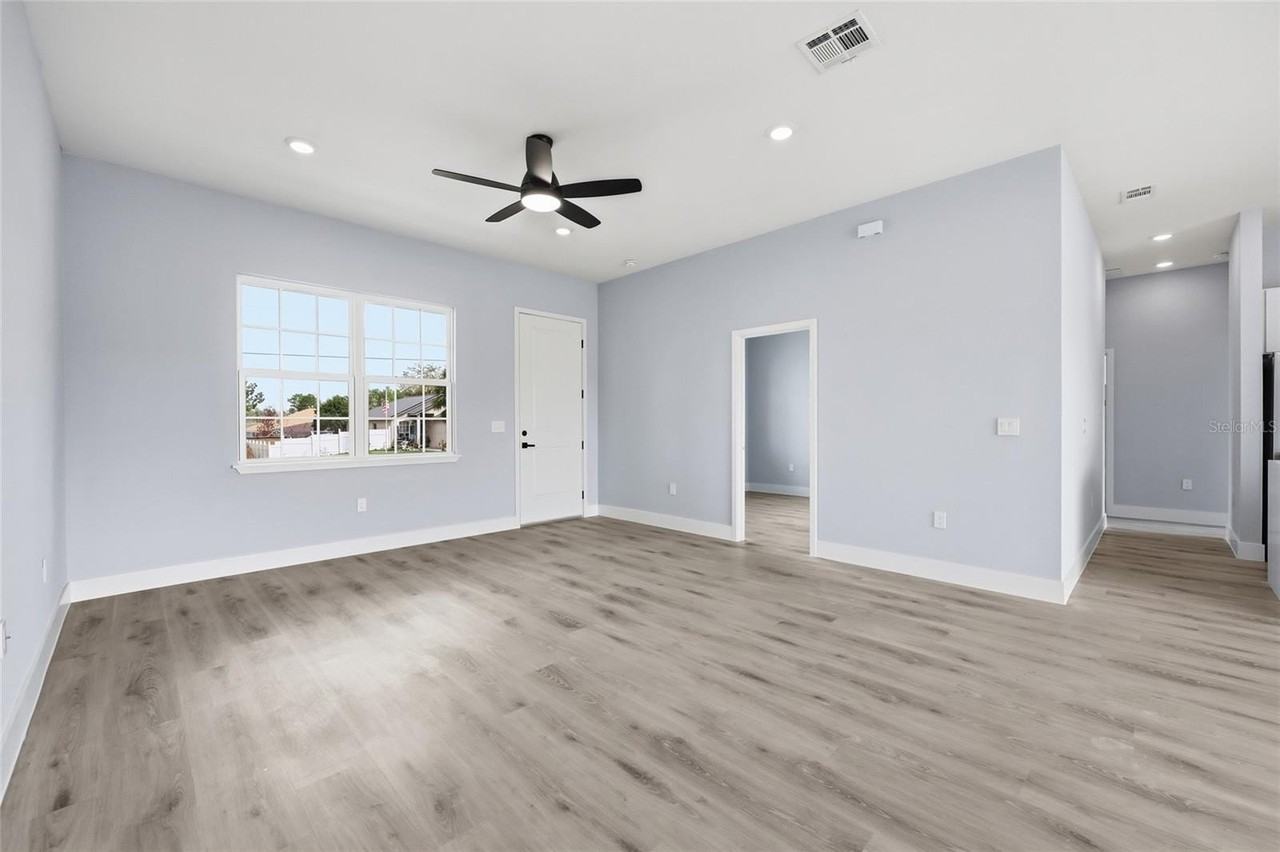 4444 Sw 151st Pl - Photo 4 of 43