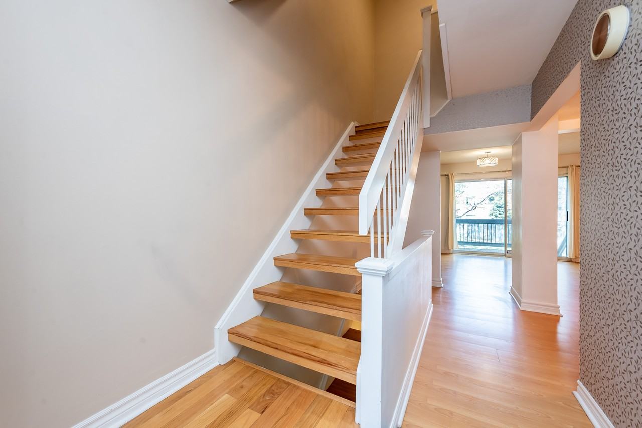 6855 Glen Erin Drive - Photo 7 of 27