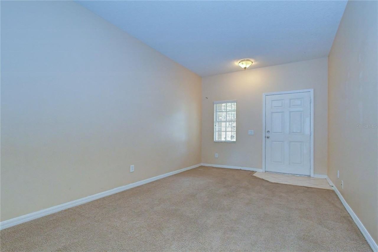 17449 Stinchar Dr - Photo 5 of 50