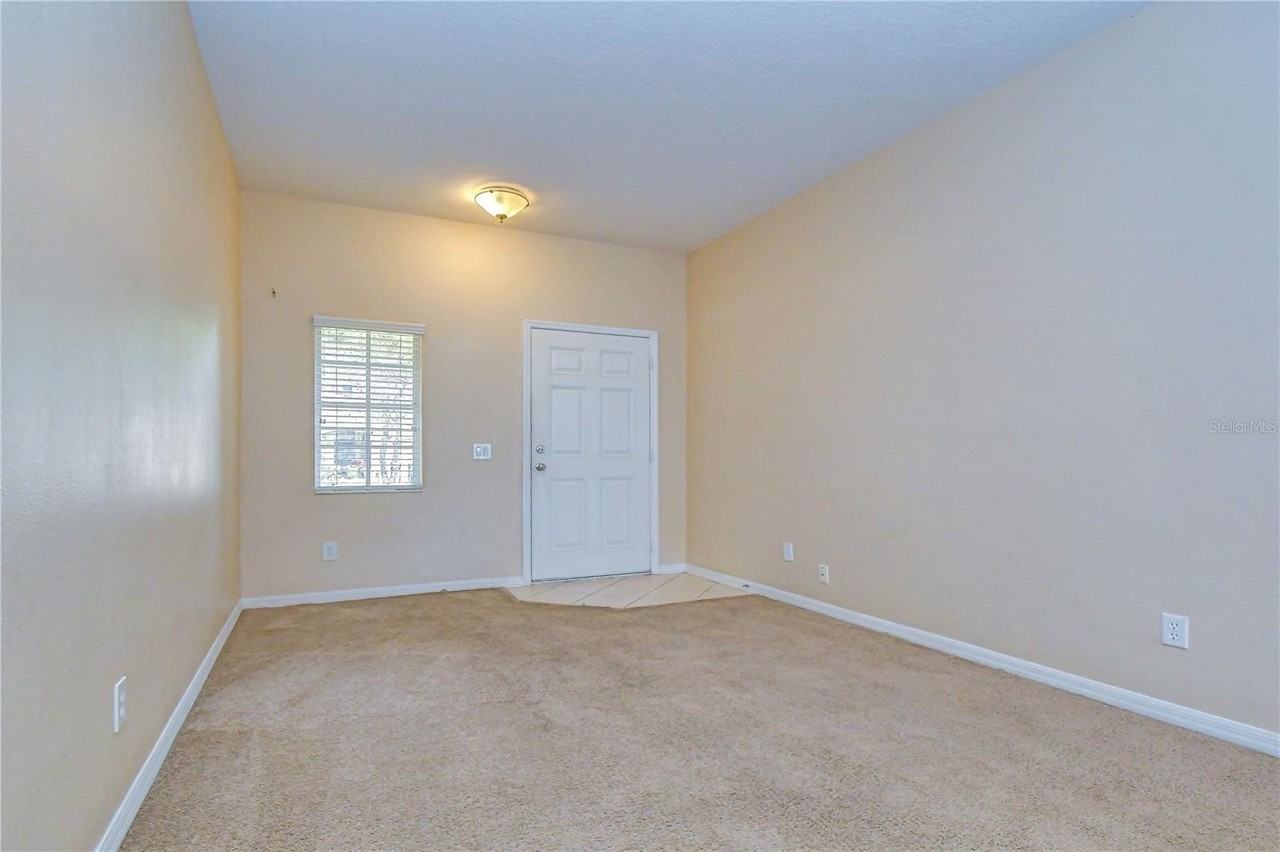 17449 Stinchar Dr - Photo 7 of 50