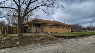 1450 Campbell Ave - Photo 1 of 1