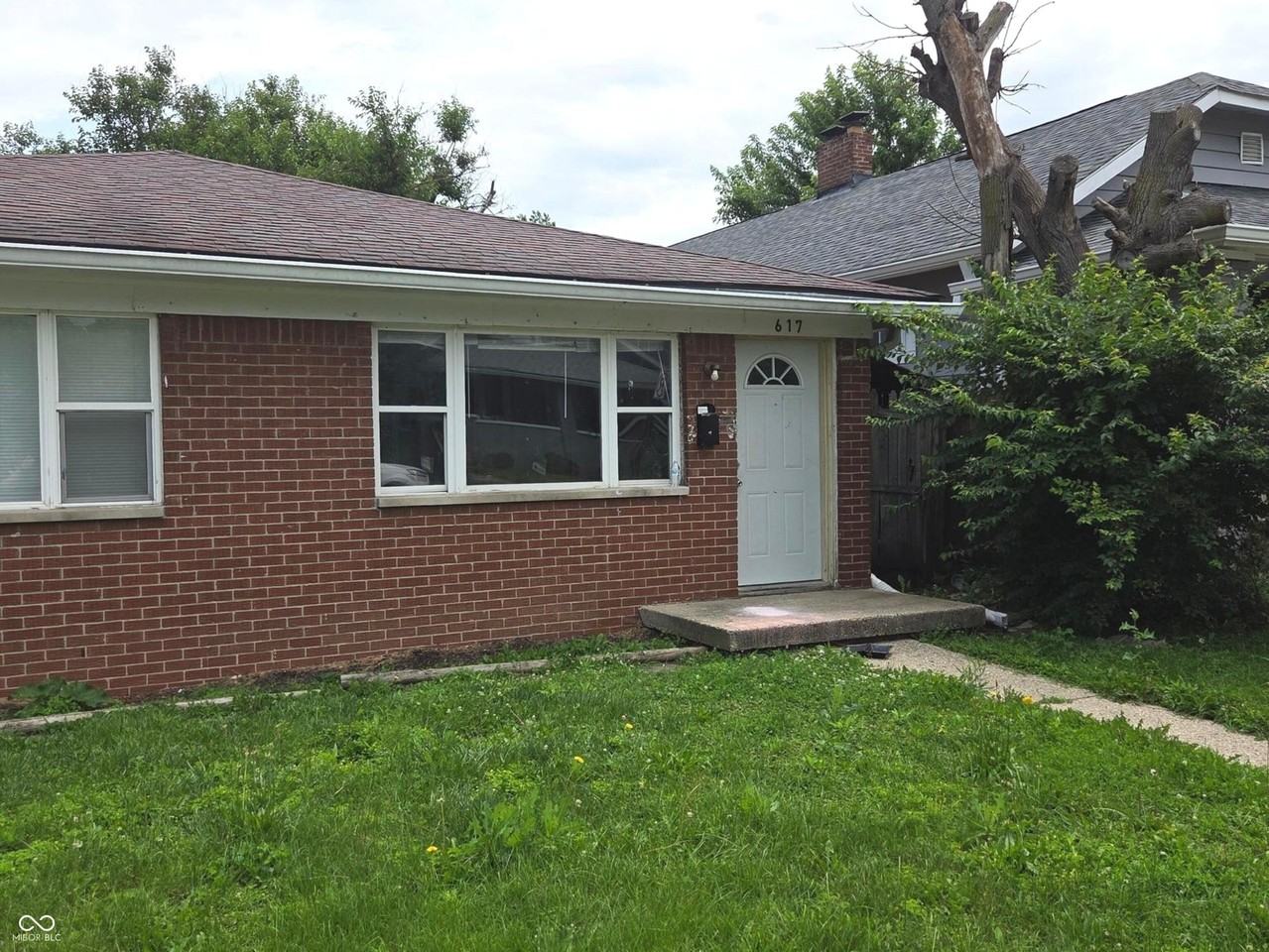 617 N Oxford St - Photo 3 of 4