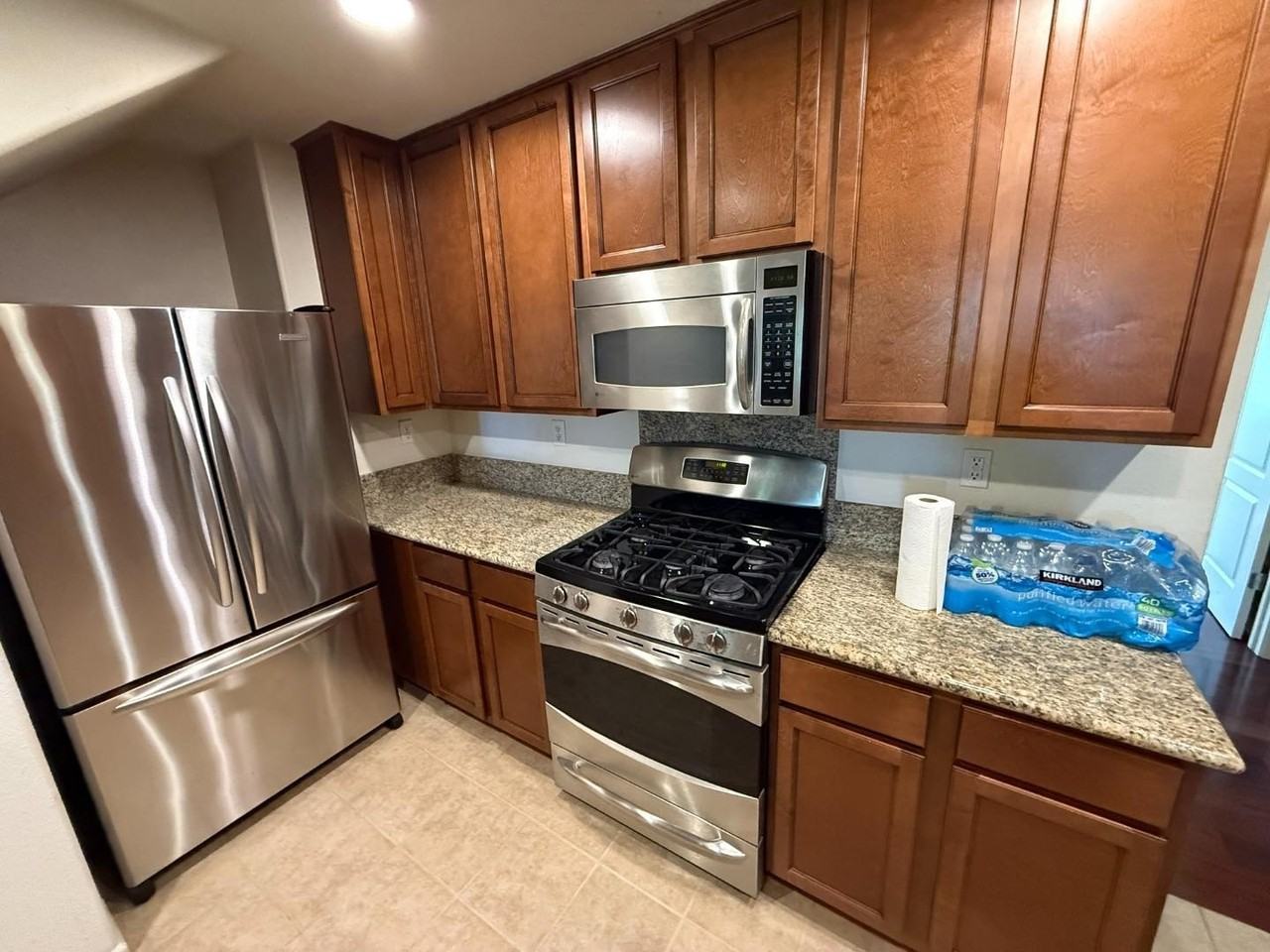 2492 Autumnvale Ave - Photo 5 of 21