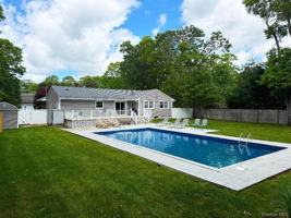 featured image of 36 Matthews Dr