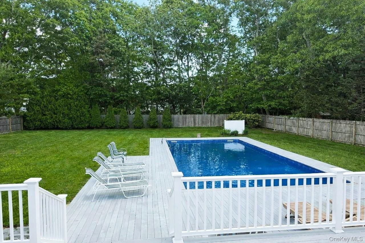 36 Matthews Dr - Photo 5 of 21