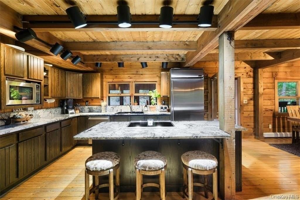 52 Cascade Rd - Photo 4 of 32