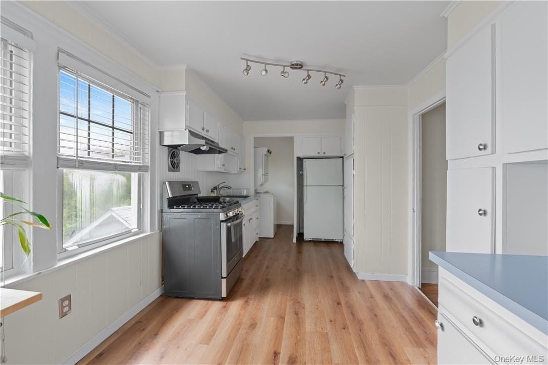 68 Stephenson Blvd - Photo 4 of 14