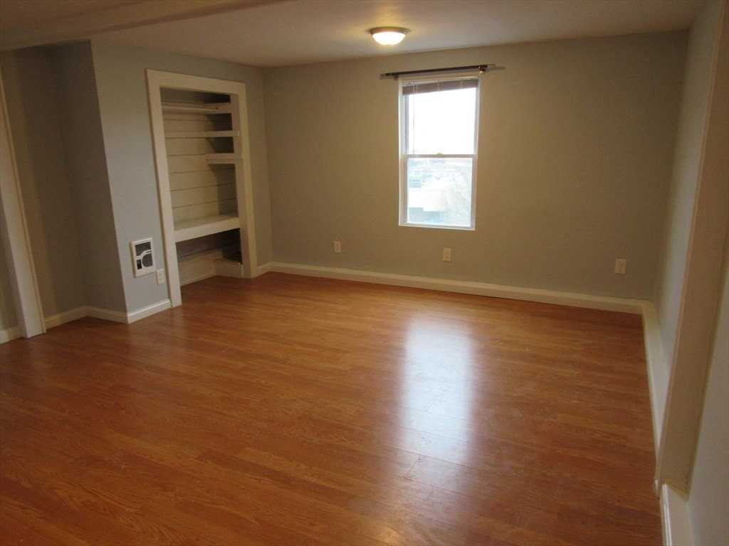 72 Emerald St #2 - Photo 7 of 25