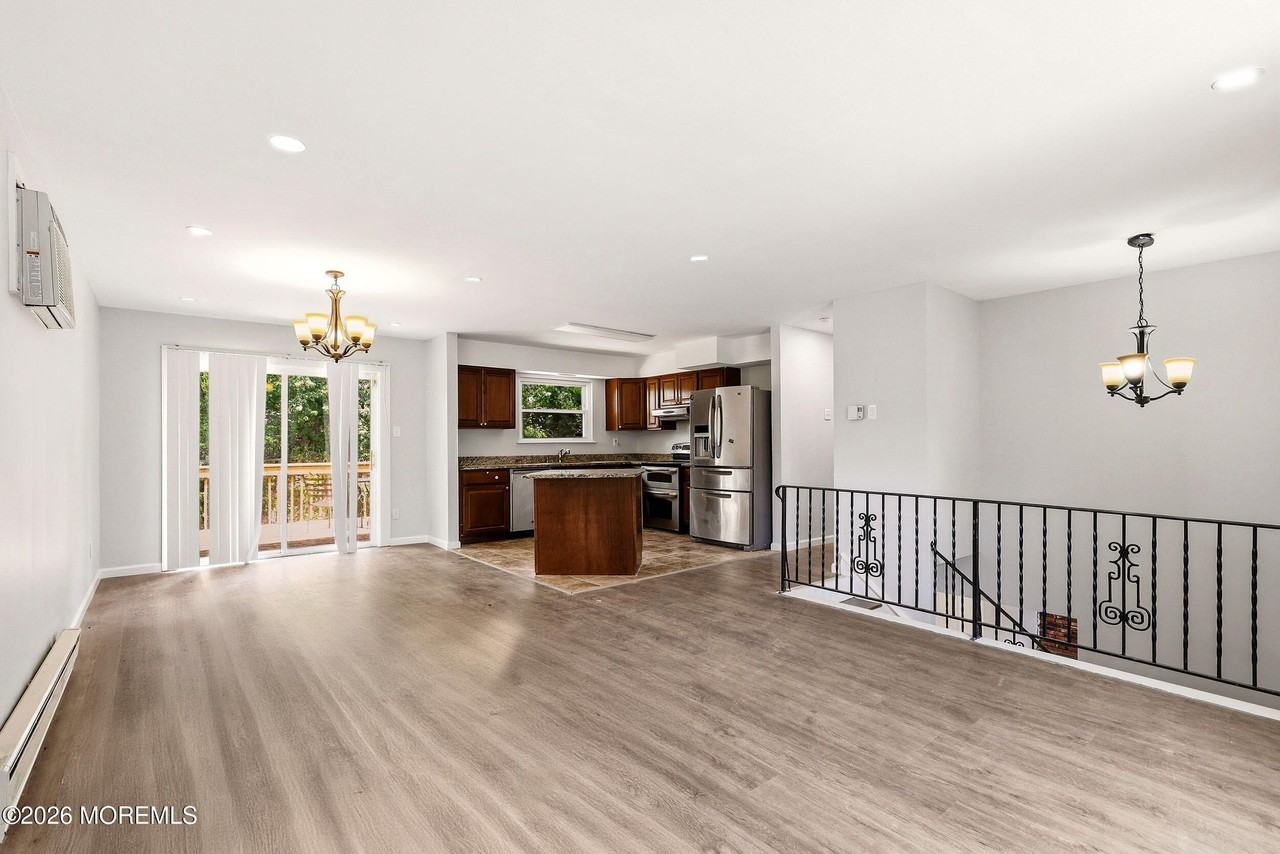 3 Cherokee Dr - Photo 2 of 19