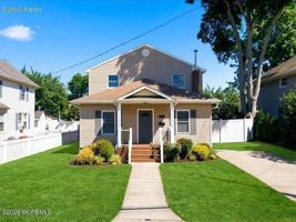 featured image of 22 Carpenter St