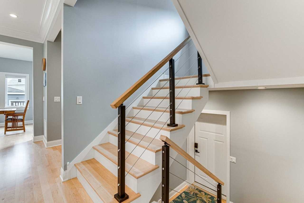 4727 N Kiona Ave - Photo 6 of 40