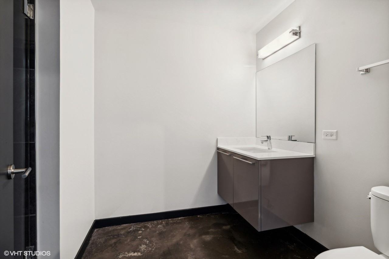 1647 N Milwaukee Ave #403 - Photo 6 of 8