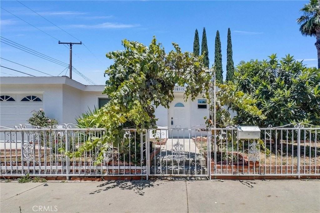 18515 Los Machos Dr - Photo 4 of 26