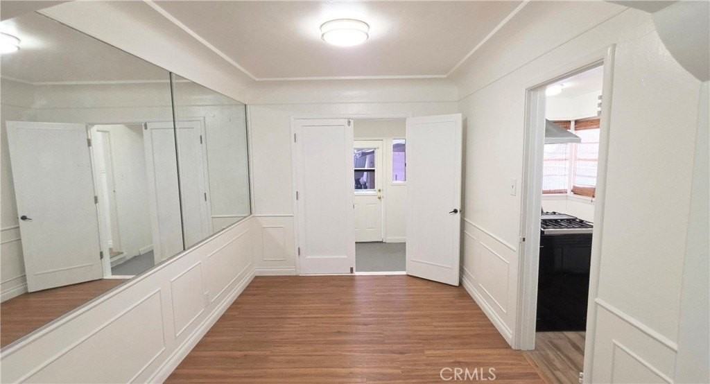 6424 Allston St - Photo 4 of 36