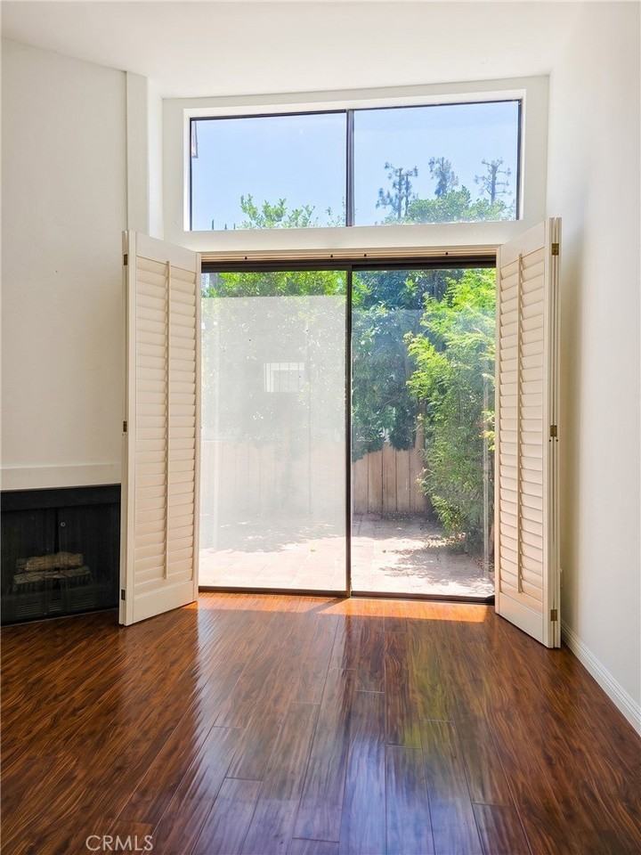 6121 Shoup Ave #10 - Photo 3 of 26