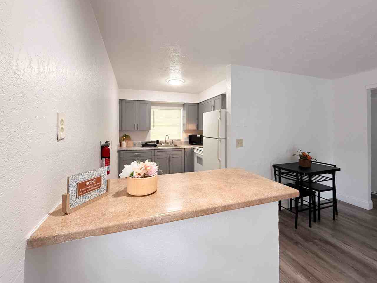 E Bougainvillea Ave - Photo 4 of 11
