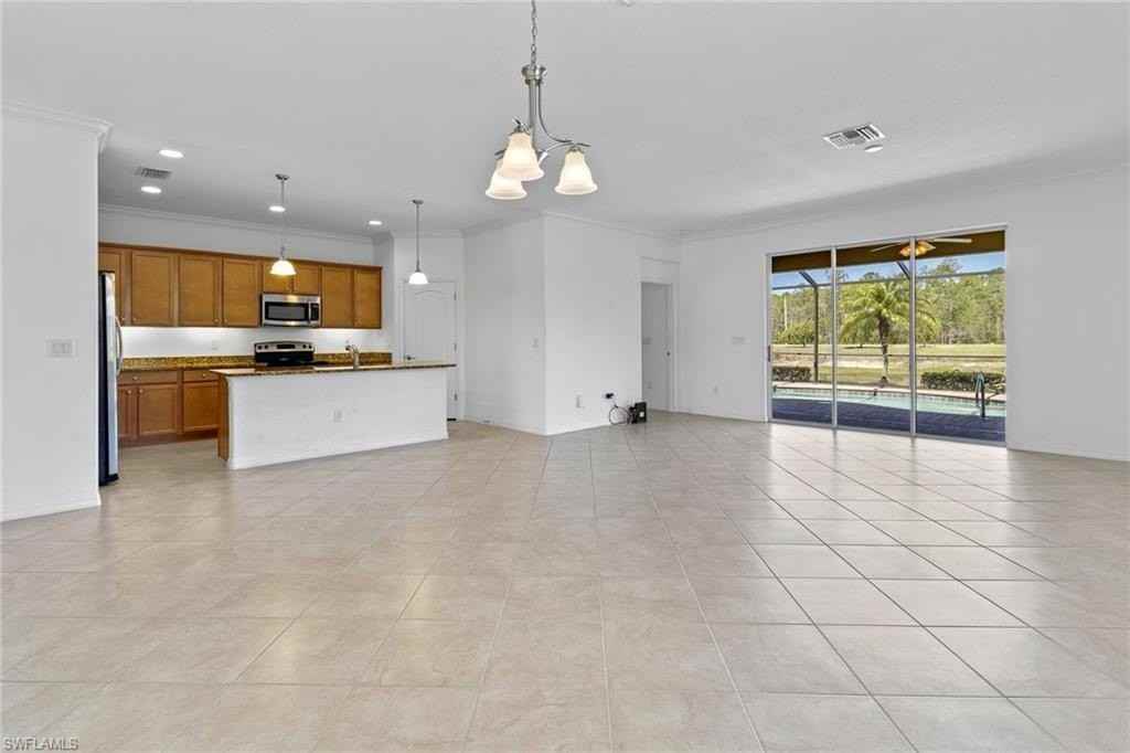 7959 Princeton Dr - Photo 3 of 24