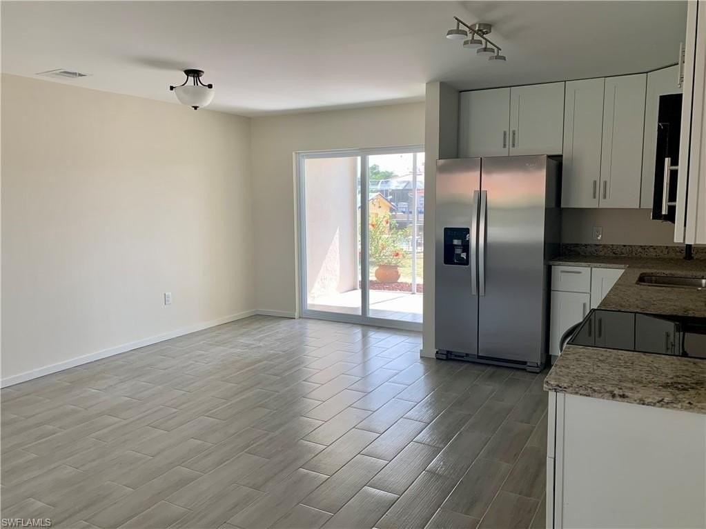 4833 Esplanade St - Photo 4 of 26